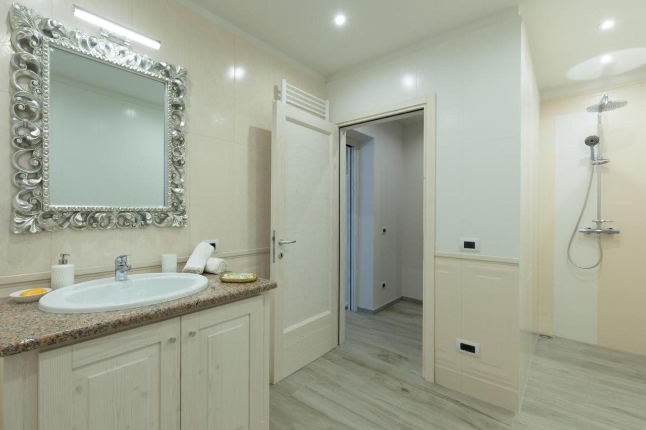 Residenza Conca Verde B&B Il Monolocale Rogolo Buitenkant foto